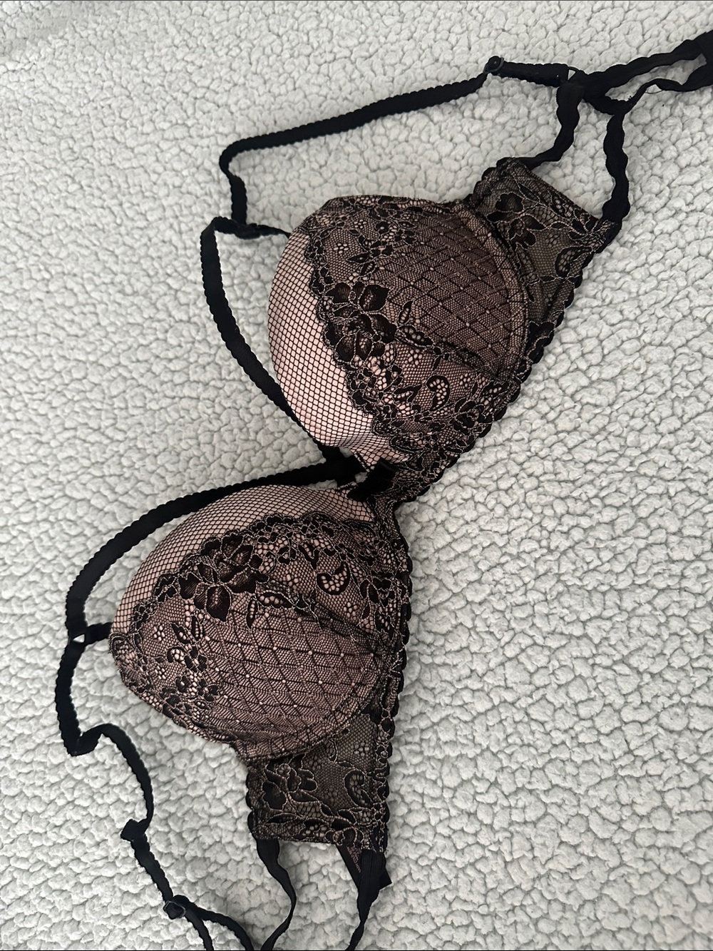 🖤🩷 Victoria's Secret Black Lace Overlay on Blush Push-Up Bra